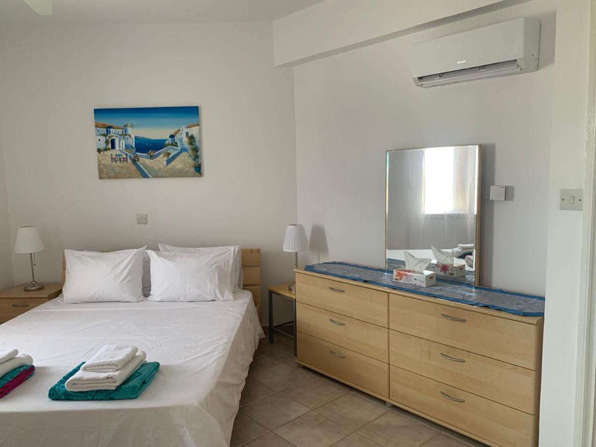 Kings Palace - Stylish, Modern 2 Bed With Sea Views Paphos Exteriör bild